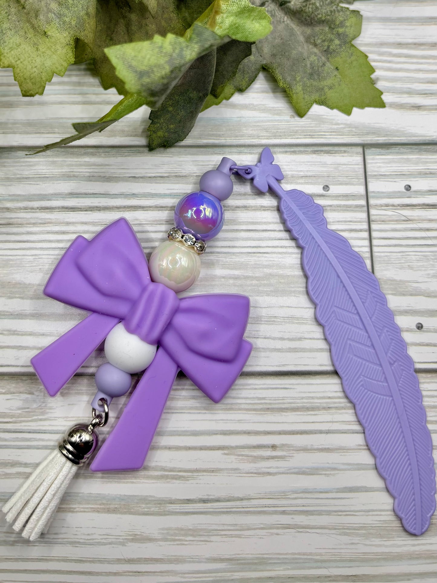 Big Bow Feather Bookmarks