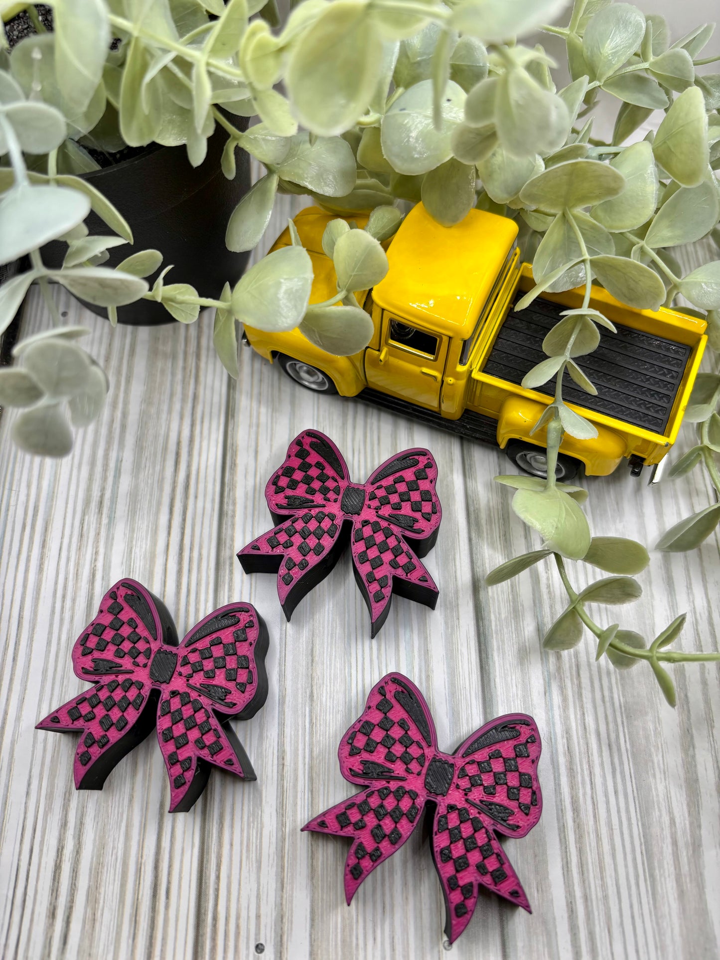 Pink & Black Checkered Bow Straw Buddy
